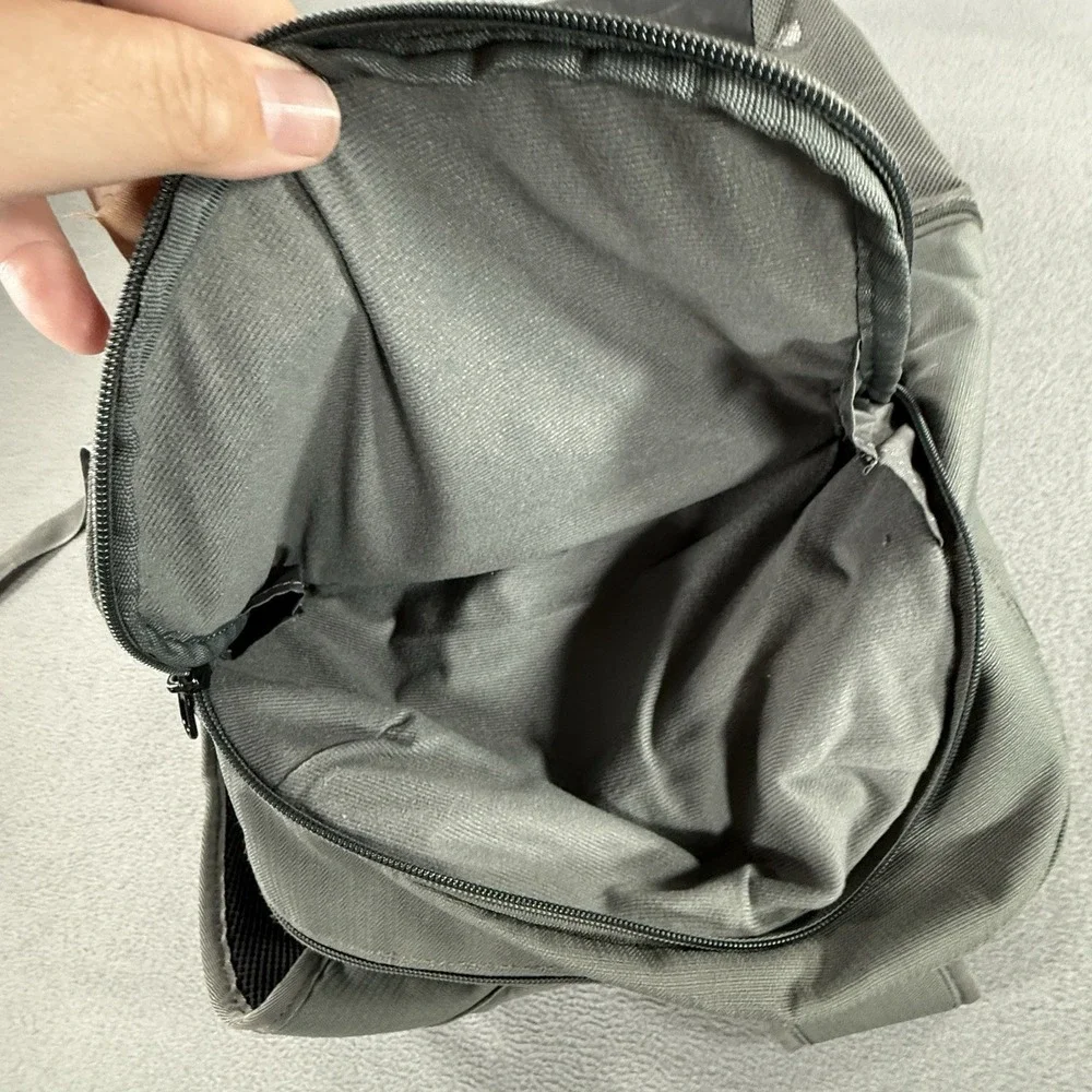 Nike Brasilia 9.5 Gym Training Extra Large Backpack 30L BA5959-010 Gray XL